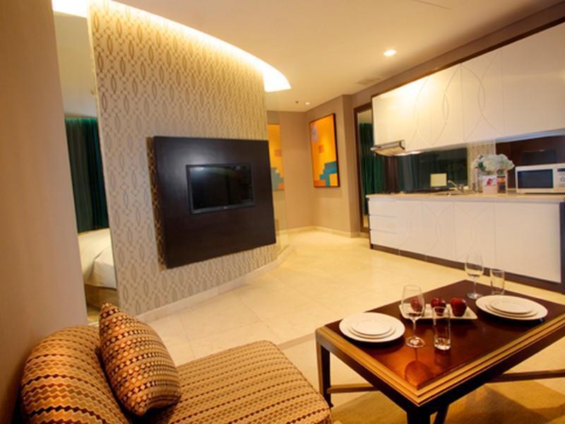 เดอะโกรฟ สวีท บาย แกรนด์ แอสตัน Hotel จาการ์ตา ภายนอก รูปภาพ
