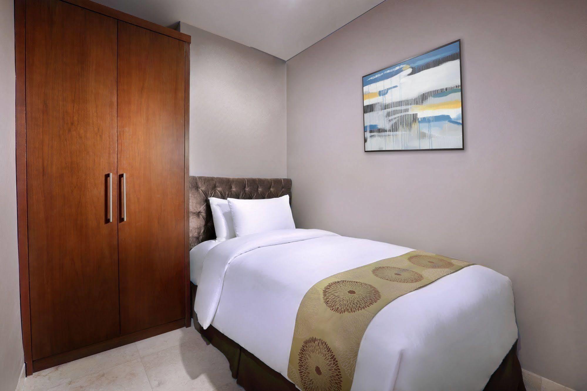 เดอะโกรฟ สวีท บาย แกรนด์ แอสตัน Hotel จาการ์ตา ภายนอก รูปภาพ